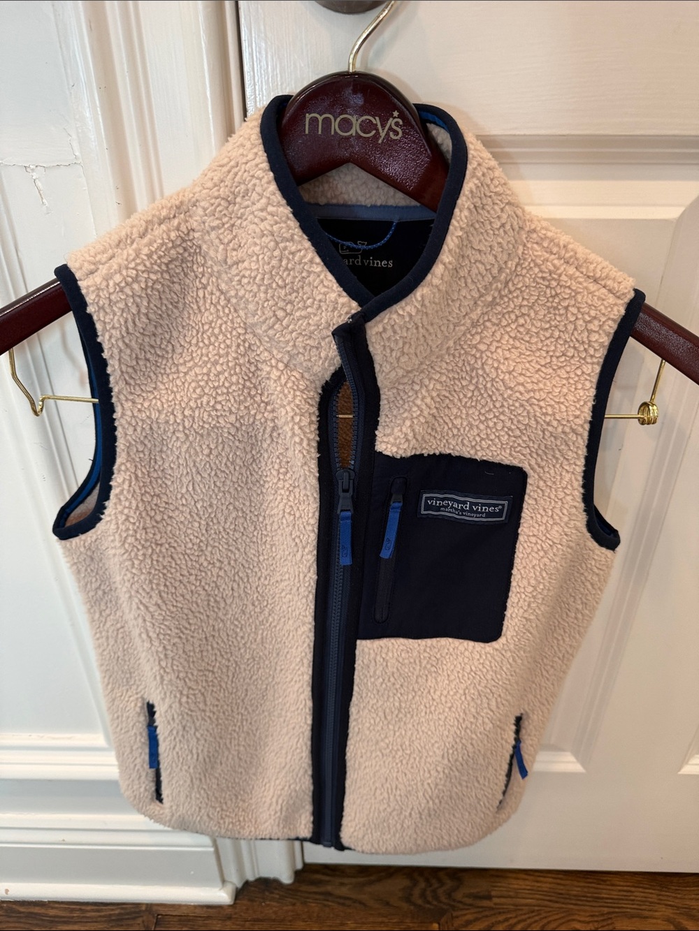 Like New Vineyard Vines Fleece vest size M